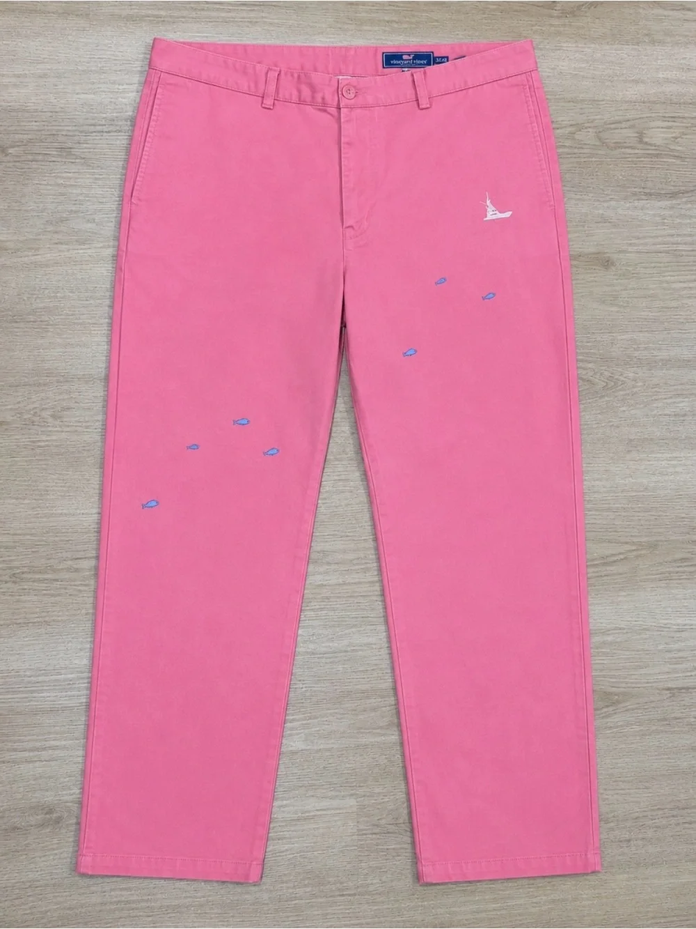 Vineyard Vines Men’s Bubblegum Pink Embroidered Whale Chinos